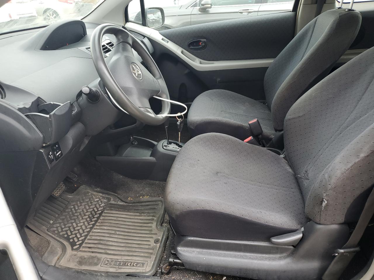 2010 Toyota Yaris VIN: JTDJT4K37A5290297 Lot: 56980175