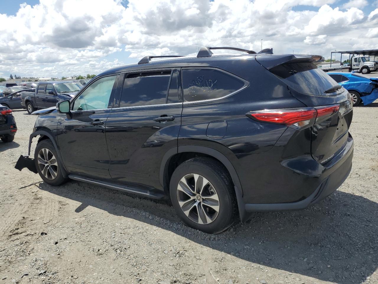 2022 Toyota Highlander Xle VIN: 5TDHZRBH0NS202972 Lot: 56211025
