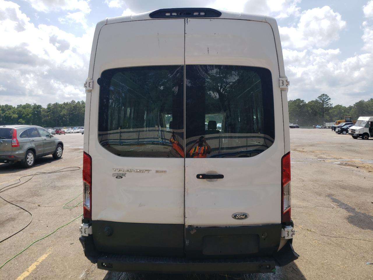 2019 Ford Transit T-250 VIN: 1FTYR3XM1KKA05931 Lot: 57340695