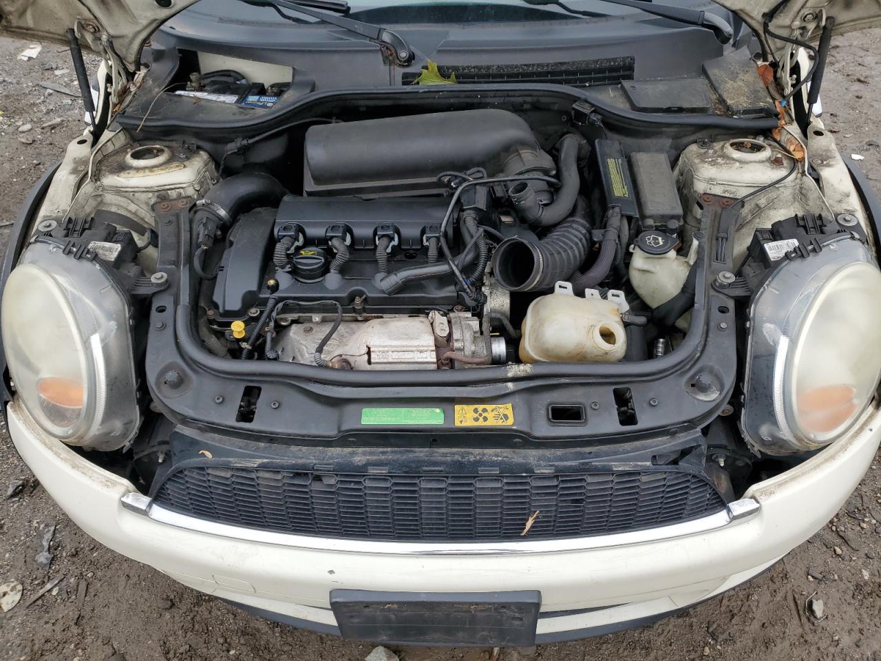 2008 Mini Cooper S VIN: WMWMF735X8TT93951 Lot: 57255895
