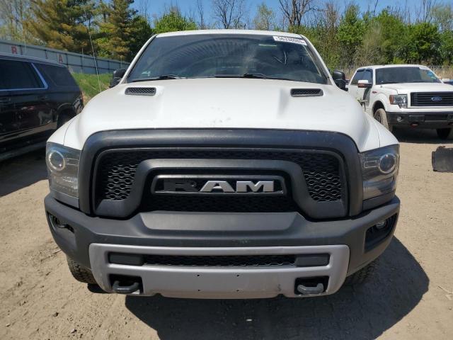 Pickups RAM 1500 2017 Biały