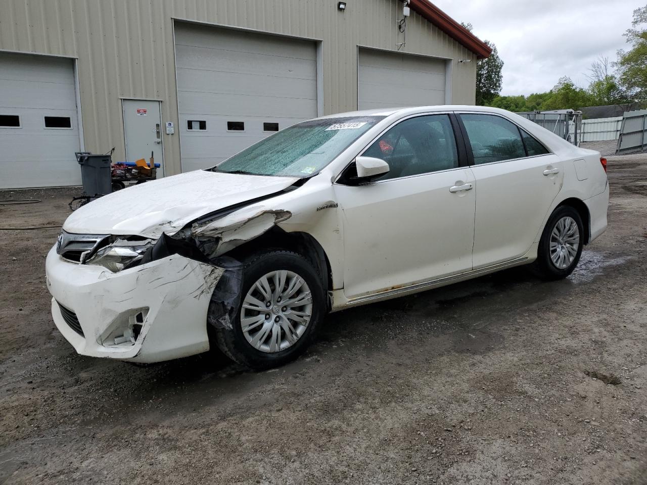 Center Rutland, VT에서 판매 중인 2012 Toyota Camry Hybrid - Front End