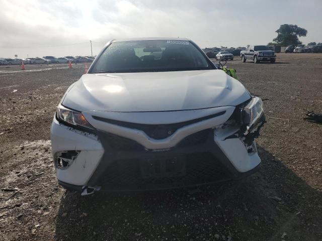  TOYOTA CAMRY 2020 Biały