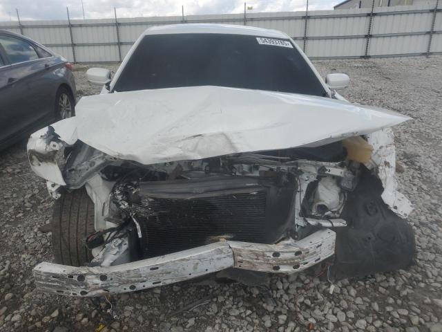  CHRYSLER 300 2021 Белый
