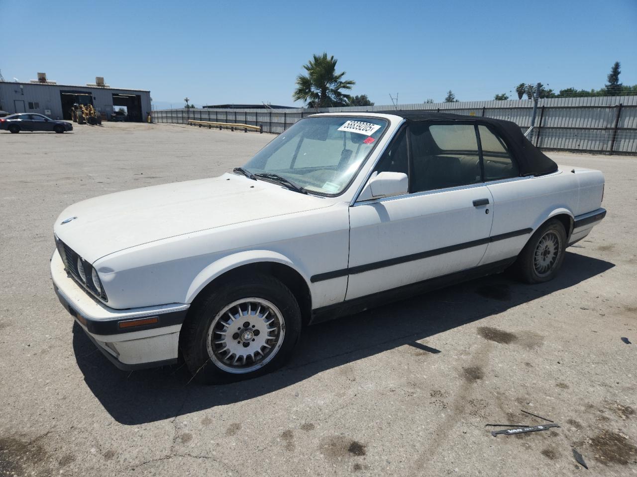 1991 Bmw 325 Ic Automatic იყიდება Bakersfield-ში, CA - Normal Wear