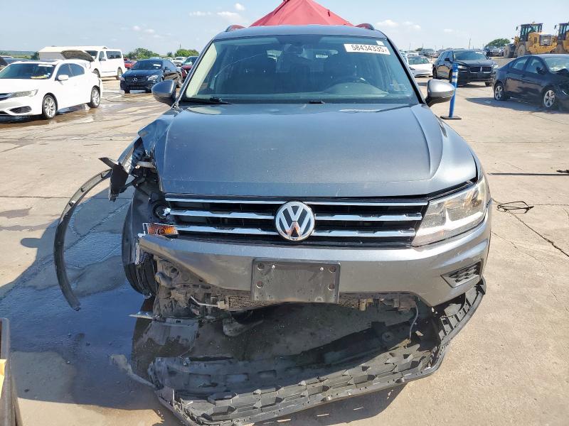  VOLKSWAGEN TIGUAN 2018 Серый