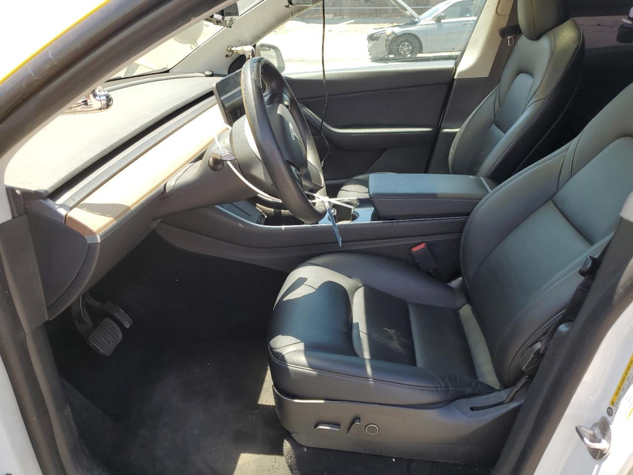 2021 Tesla Model Y VIN: 5YJYGDEE0MF073631 Lot: 56160925