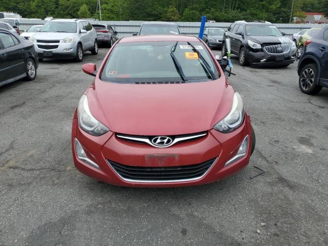  HYUNDAI ELANTRA 2015 Красный