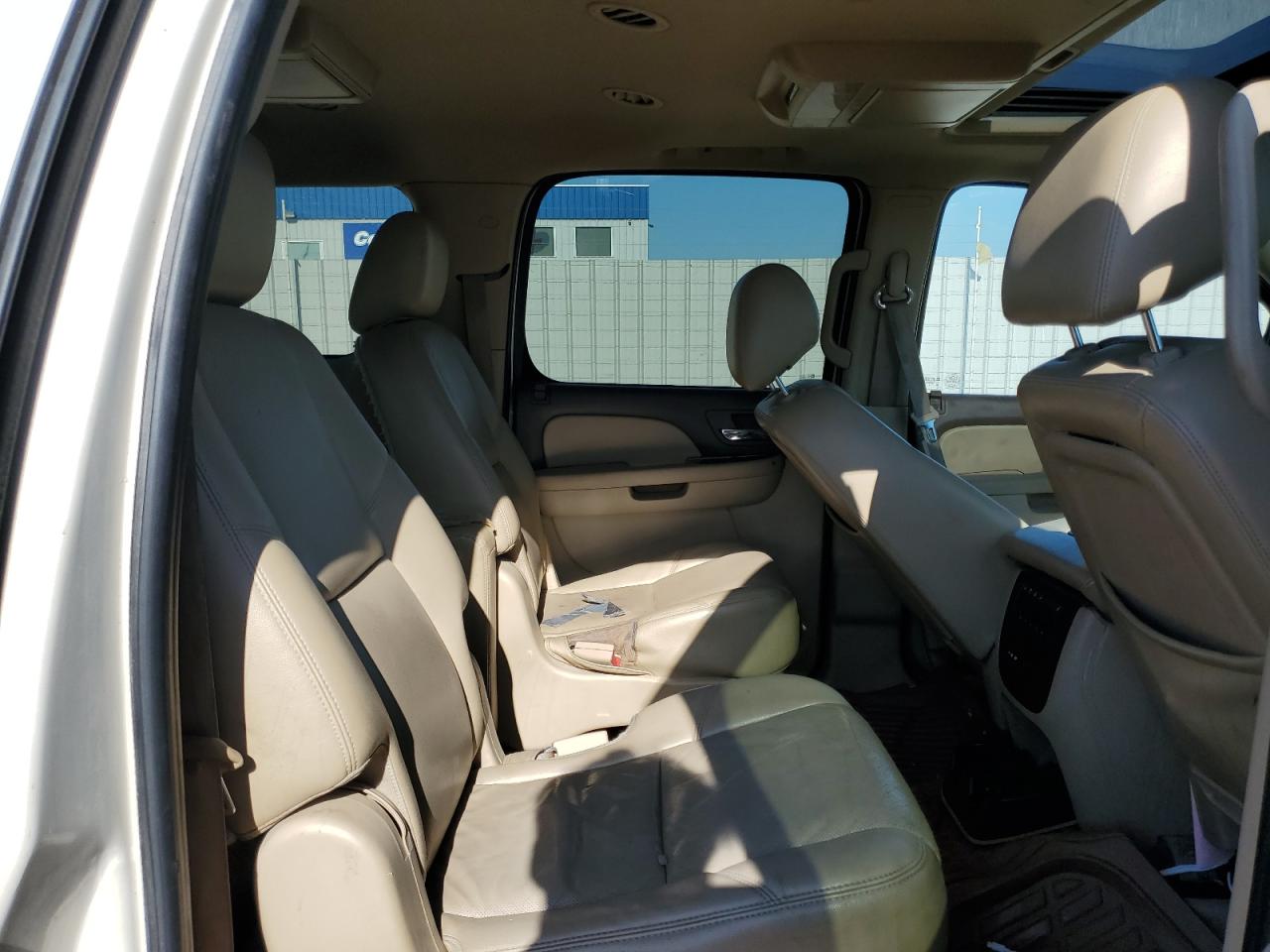 2011 Chevrolet Suburban K1500 Ltz VIN: 1GNSKKE38BR236645 Lot: 57072555