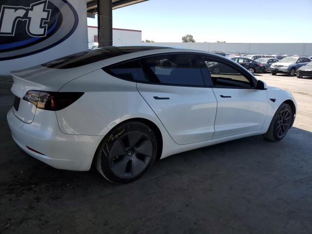  TESLA MODEL 3 2023 Белый