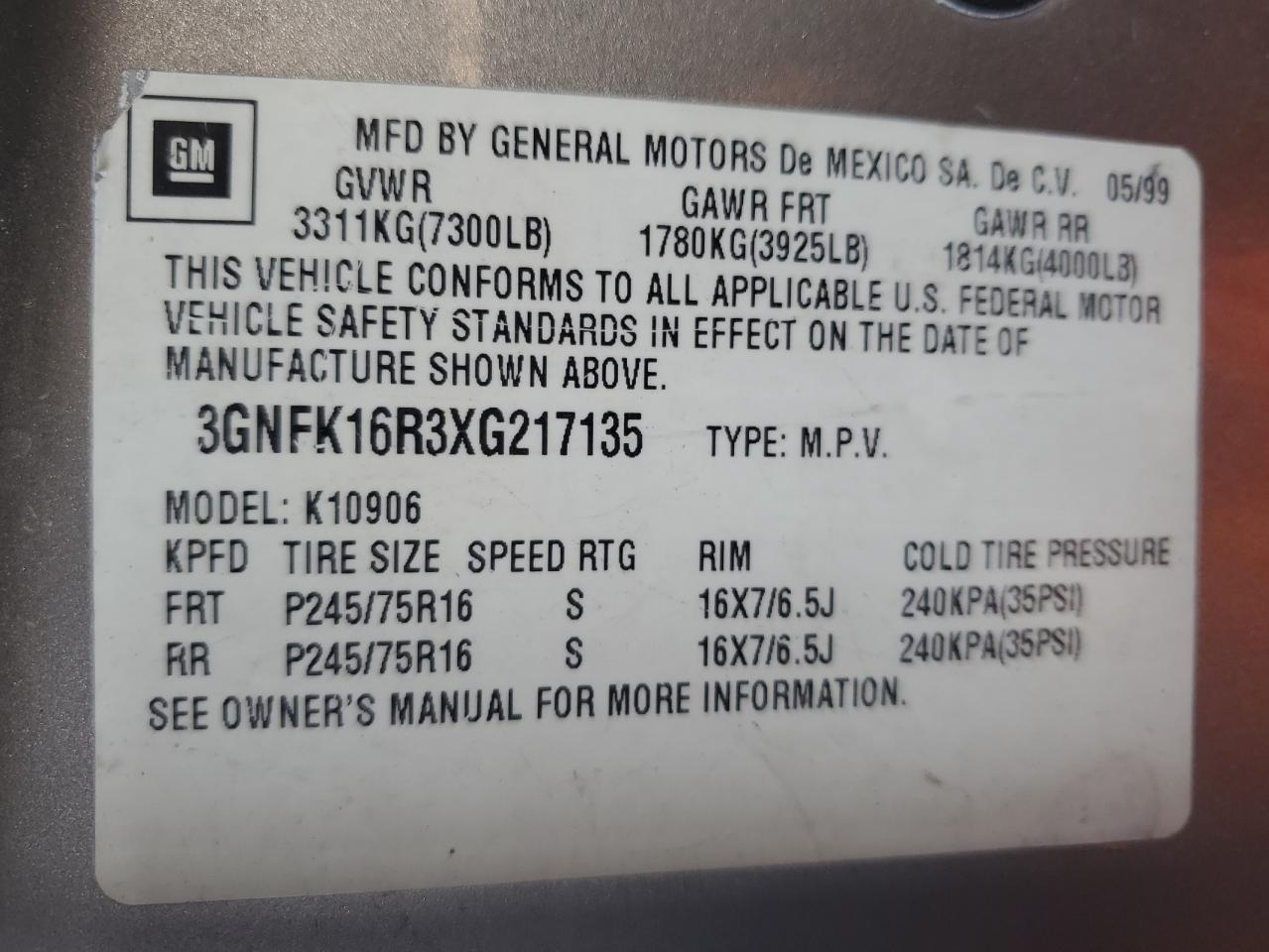 1999 Chevrolet Suburban K1500 VIN: 3GNFK16R3XG217135 Lot: 57158455