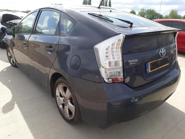2011 TOYOTA PRIUS T4 V