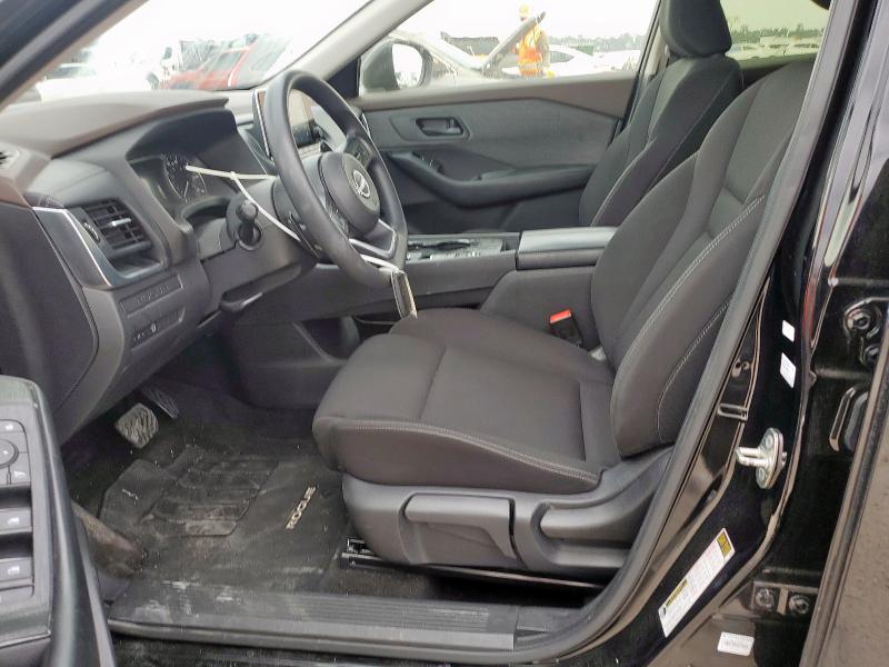  NISSAN ROGUE 2023 Czarny