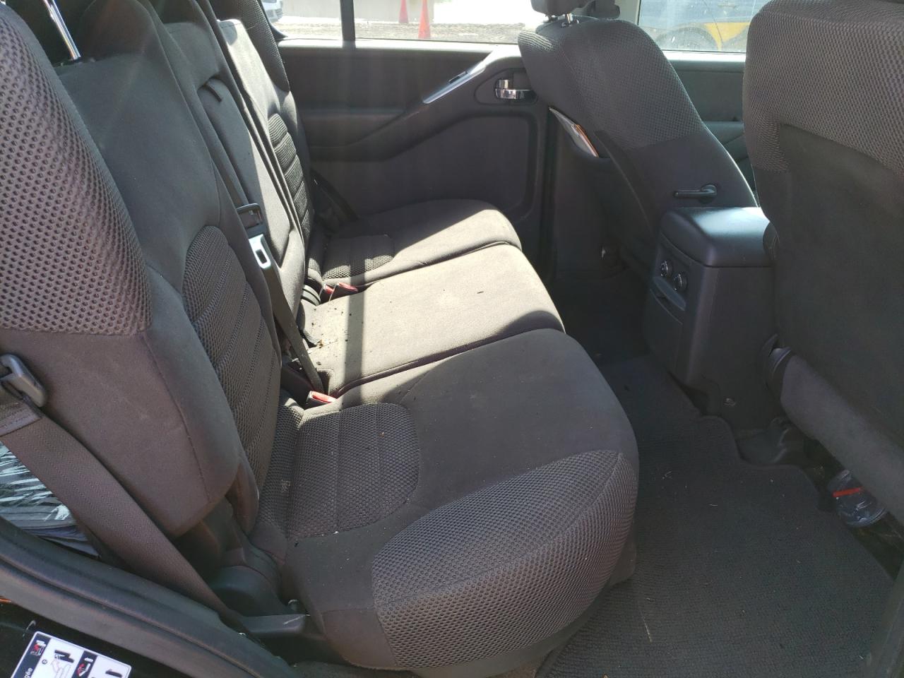 2011 Nissan Pathfinder S VIN: 5N1AR1NN4BC624045 Lot: 56396325