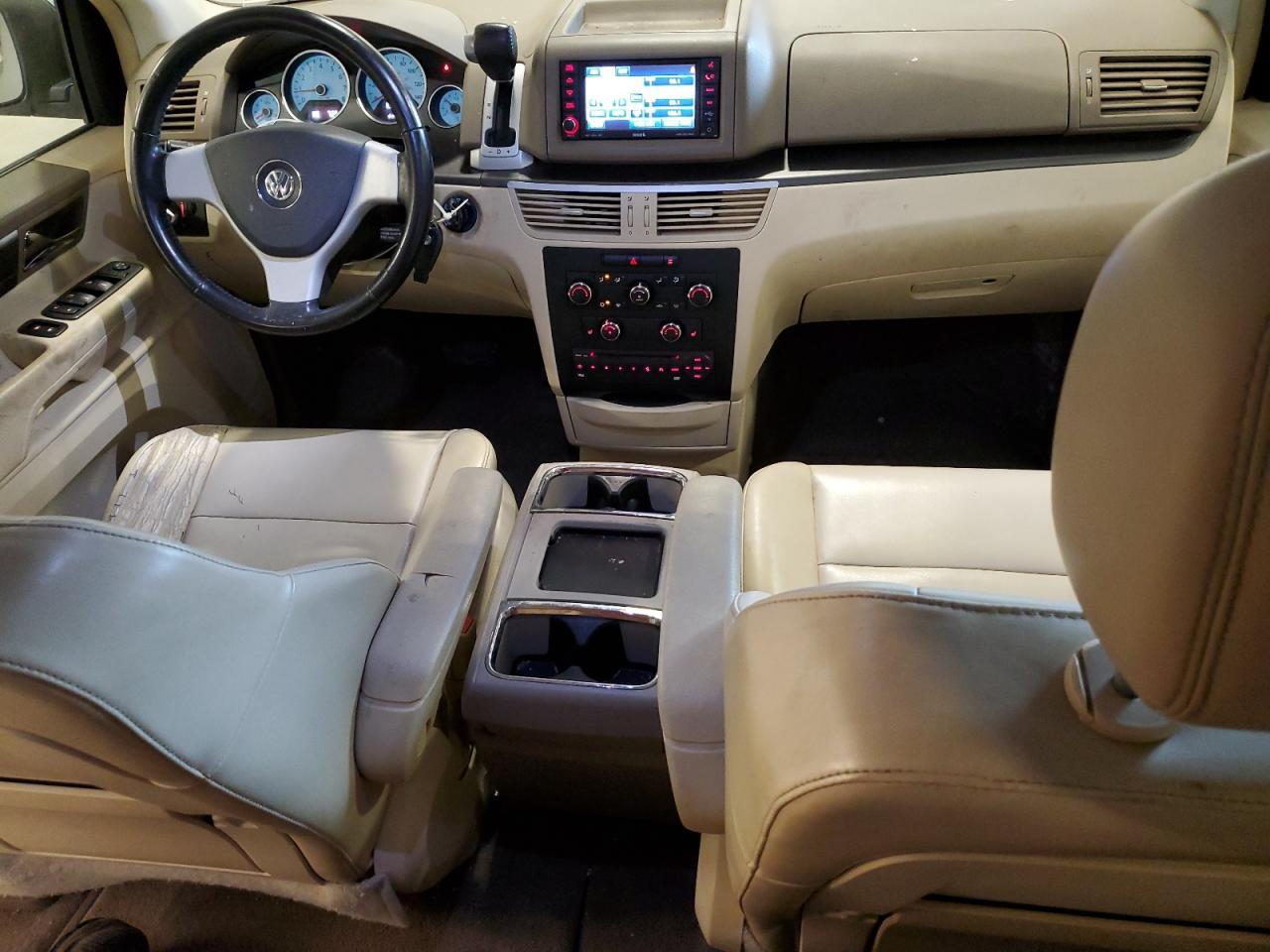 2010 Volkswagen Routan Se VIN: 2V4RW3D13AR236844 Lot: 57059175
