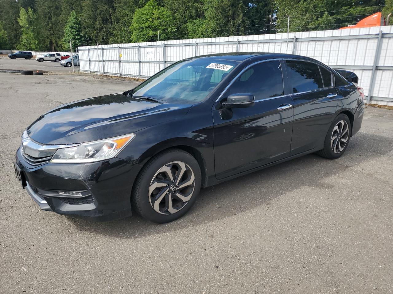 2017 Honda Accord Ex for Sale in Arlington, WA - Rear End