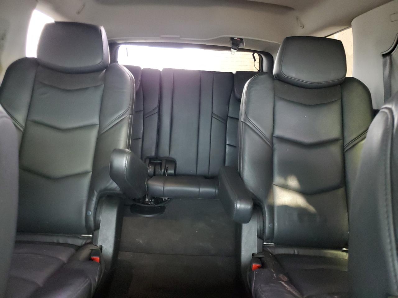 2020 Cadillac Escalade Luxury VIN: 1GYS4BKJ3LR232794 Lot: 56932985