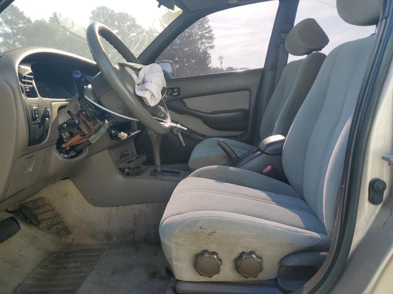 1995 Toyota Camry Le VIN: 4T1SK12E1SU492613 Lot: 51792735