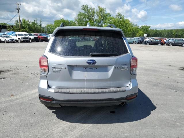  SUBARU FORESTER 2017 Серебристый
