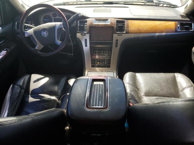  CADILLAC ESCALADE 2012 Кремовый
