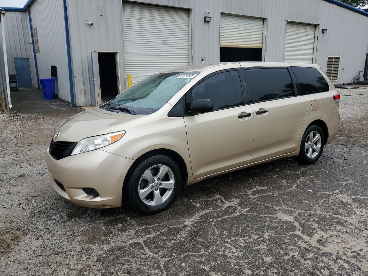 Austell, GA에서 판매 중인 2014 Toyota Sienna - Front End