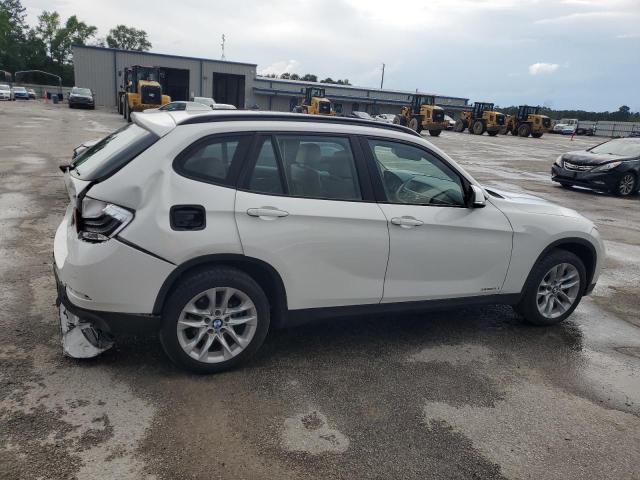  BMW X1 2015 Белый