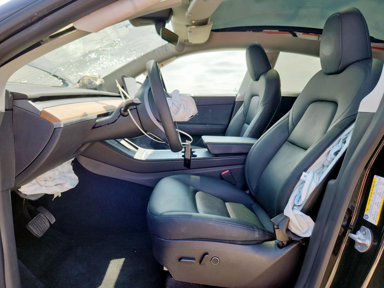 2022 Tesla Model Y VIN: 7SAYGDEE9NA002767 Lot: 58671105