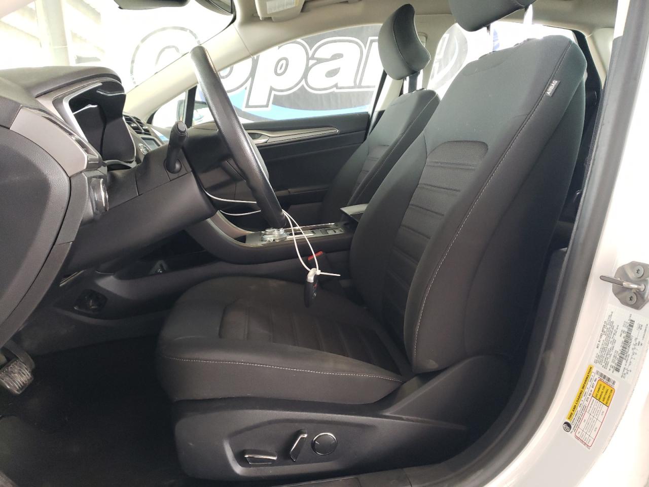 2019 Ford Fusion Se VIN: 3FA6P0LU5KR263971 Lot: 54025955