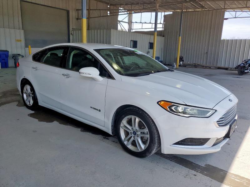  FORD FUSION 2018 Белый