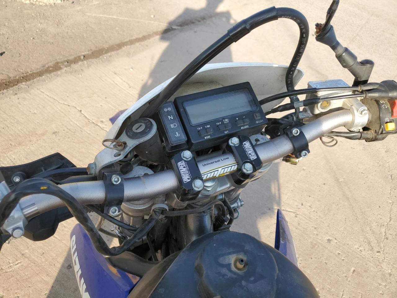 2002 Suzuki Dr-Z400 S VIN: JS1SK43A922101005 Lot: 55096255
