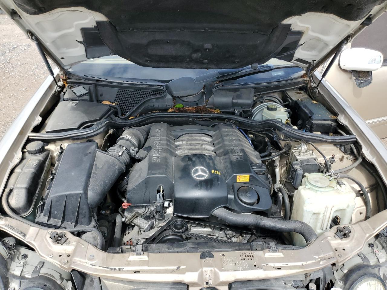 2000 Mercedes-Benz E 320 VIN: WDBJF65J2YB148110 Lot: 56143795