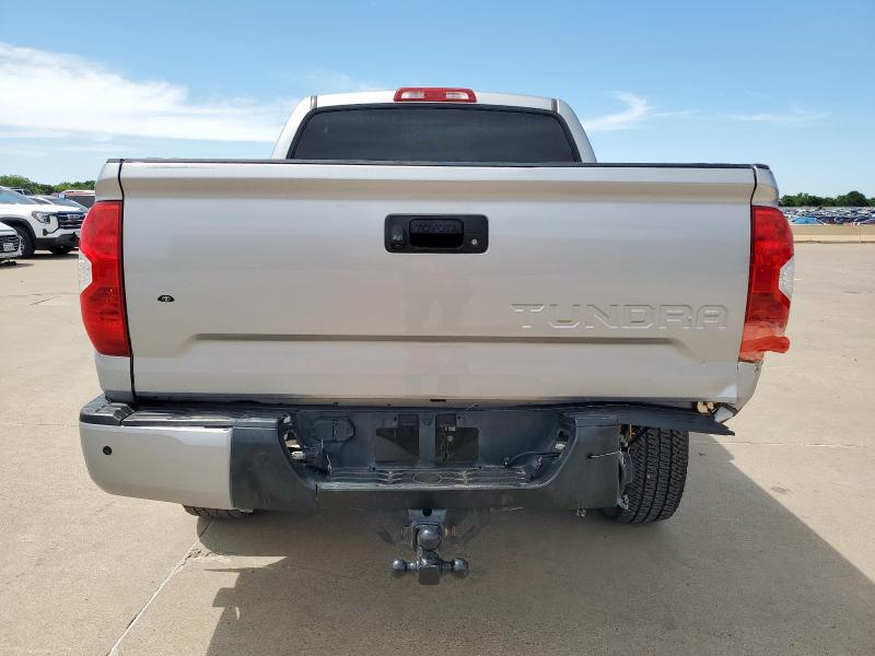  TOYOTA TUNDRA 2017 Srebrny