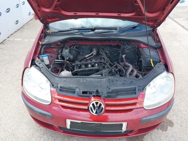 2004 VOLKSWAGEN GOLF S