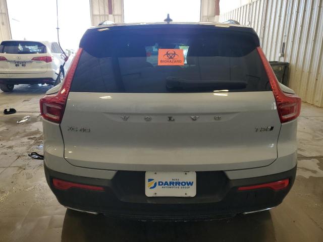  VOLVO XC40 2020 Silver