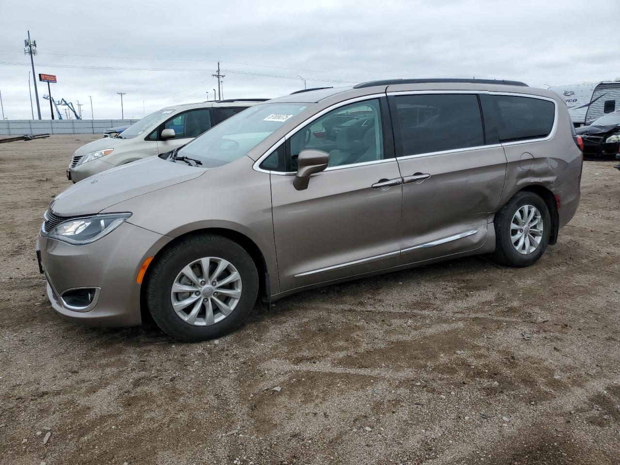 2017 Chrysler Pacifica Touring L for Sale in Greenwood, NE - Side