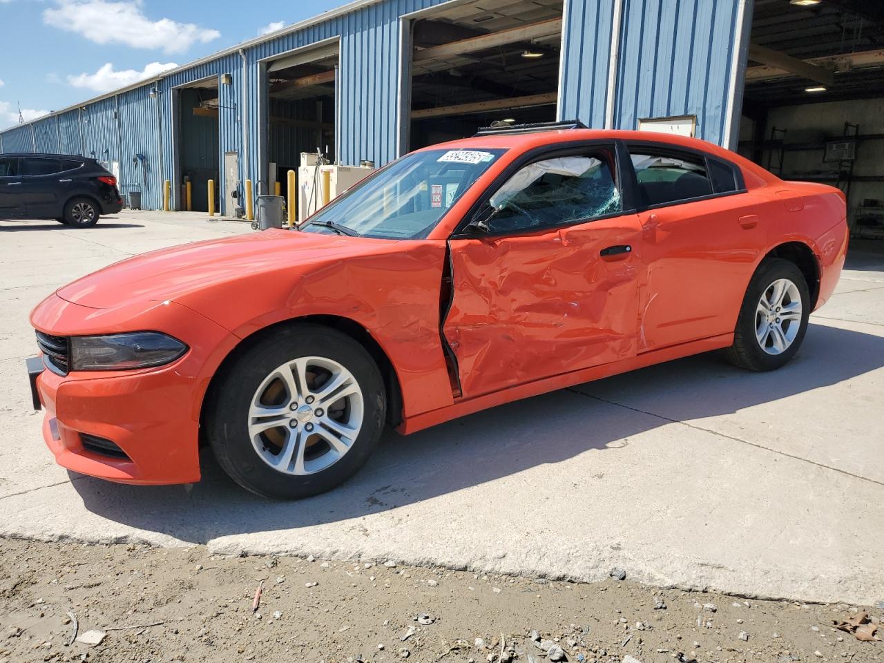 2019 Dodge Charger Sxt for Sale in Eldridge, IA - Side