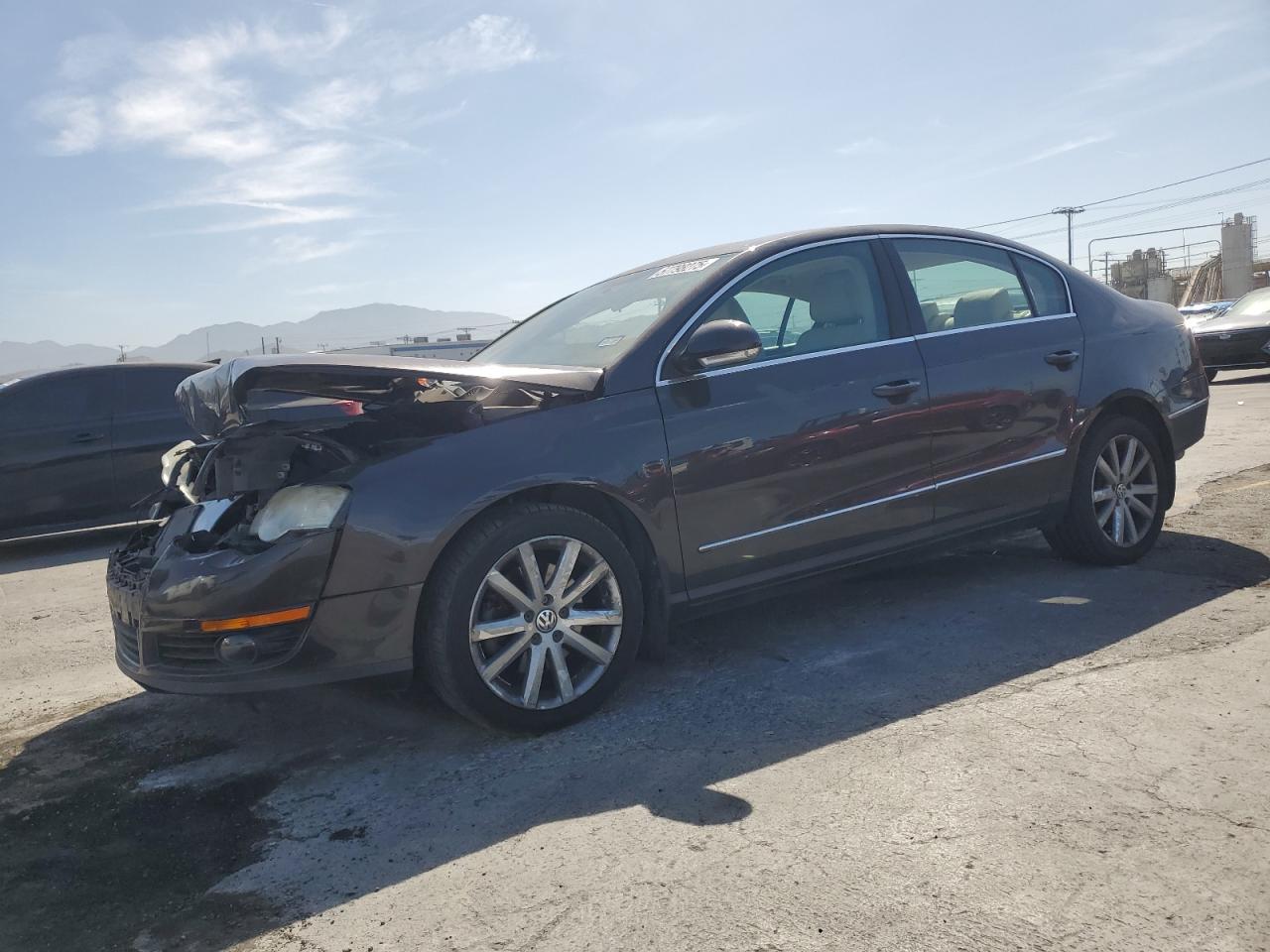 2010 Volkswagen Passat Komfort for Sale in Sun Valley, CA - Front End