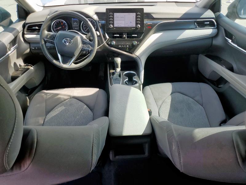  TOYOTA CAMRY 2022 Srebrny