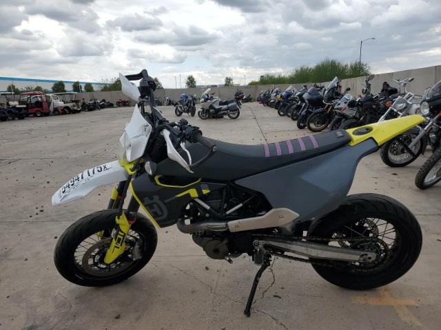2023 HUSQVARNA SUPERMOTO 701 