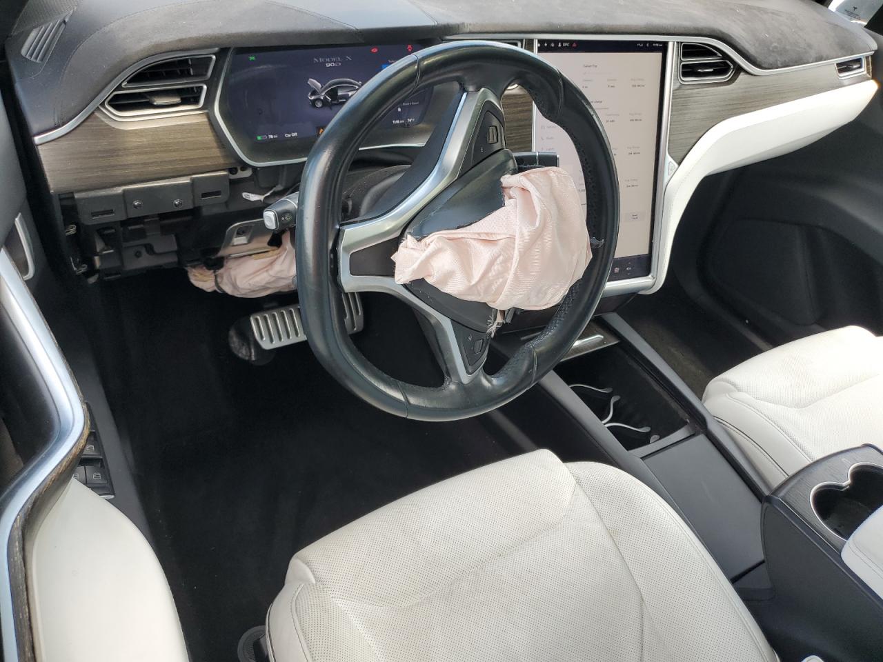 2016 Tesla Model X VIN: 5YJXCBE20GF012155 Lot: 57906175