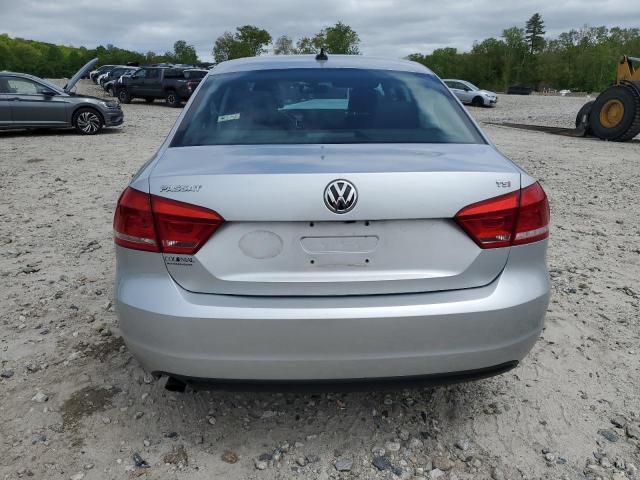  VOLKSWAGEN PASSAT 2015 Srebrny