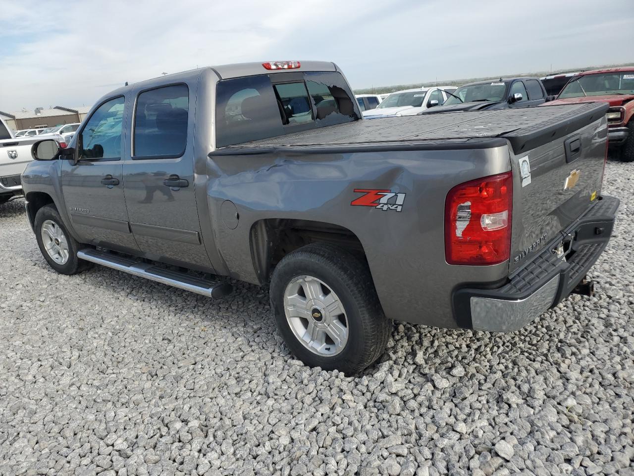2013 Chevrolet Silverado - Image 2