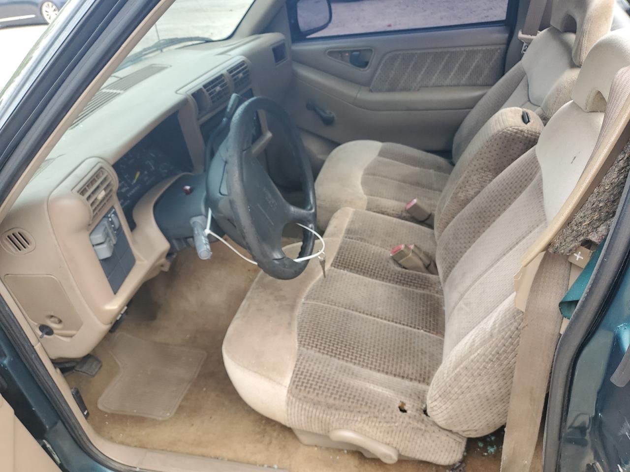 1996 GMC Sonoma VIN: 1GTCS1442TK509493 Lot: 57293575