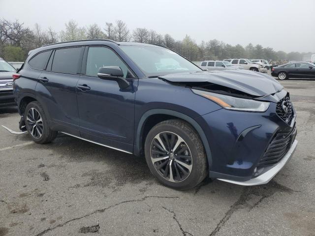  TOYOTA HIGHLANDER 2022 Синий