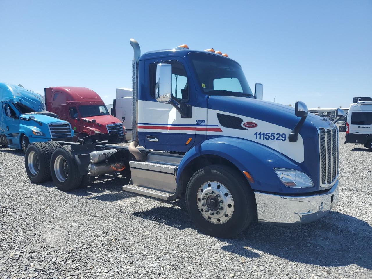 2019 Peterbilt 579 Semi Truck de vânzare în North Las Vegas, NV - Minor Dent/Scratches