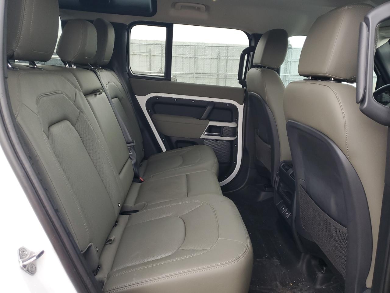 2023 Land Rover Defender 110 S VIN: SALEJ7EX2P2205344 Lot: 58343965