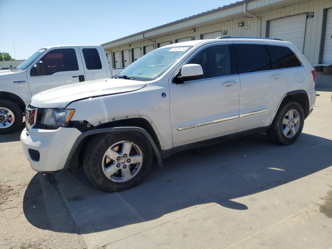 2011 Jeep Grand Cherokee Laredo na sprzedaż w Louisville, KY - All Over