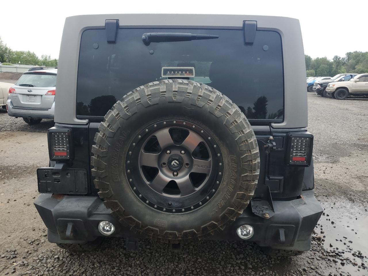 2014 Jeep Wrangler Unlimited Sport VIN: 1C4BJWDG6EL236822 Lot: 56942725
