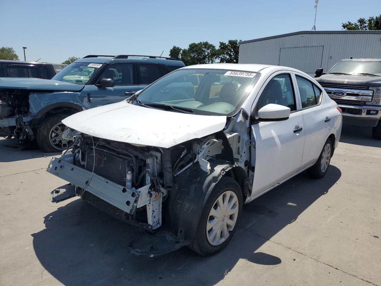 2019 Nissan Versa S იყიდება Sacramento-ში, CA - Front End