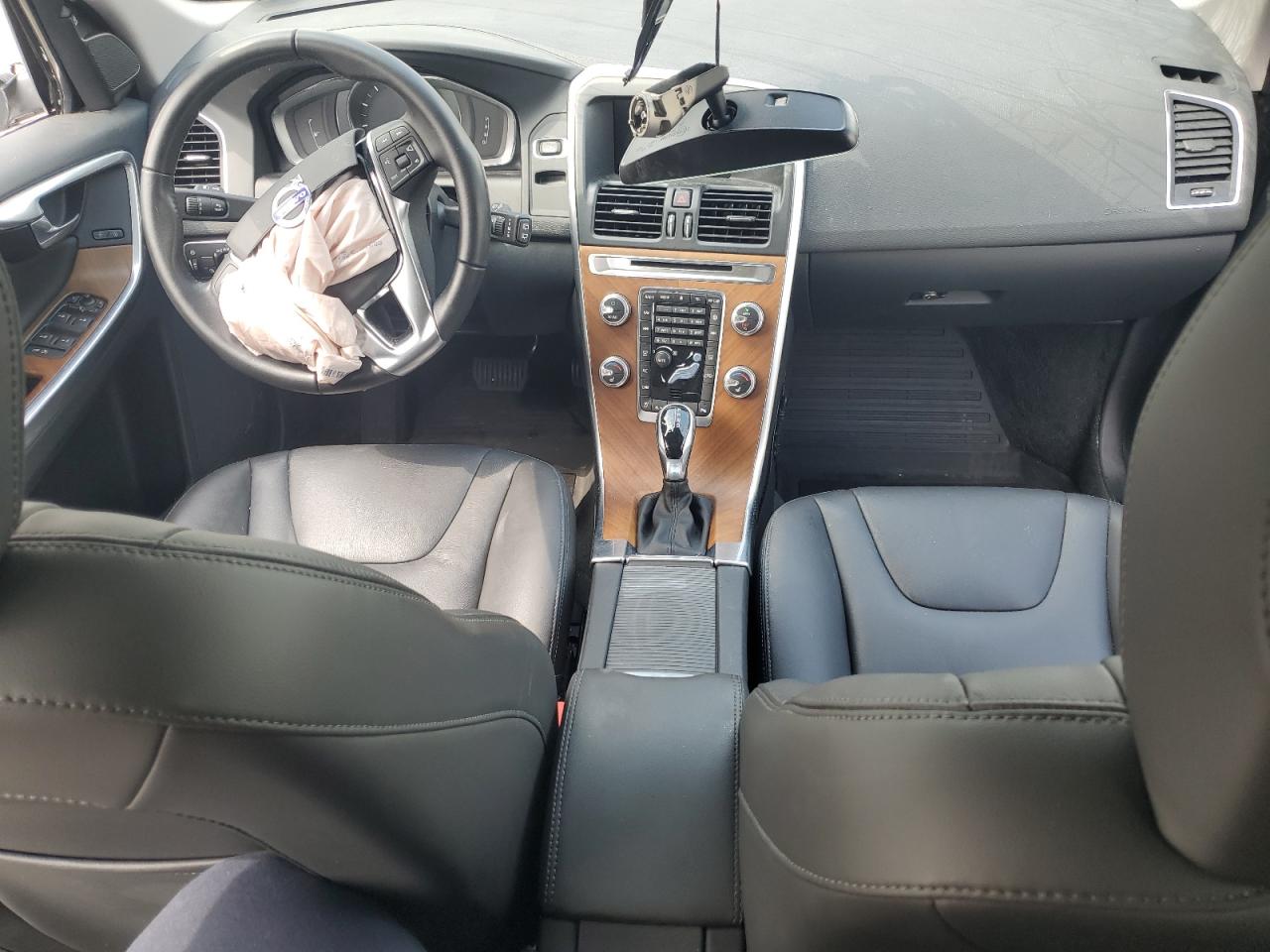 2017 Volvo Xc60 T5 Inscription VIN: YV440MRU1H2225765 Lot: 56750335